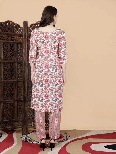 Off-white floral printed cotton kurti with 3/4 sleeves