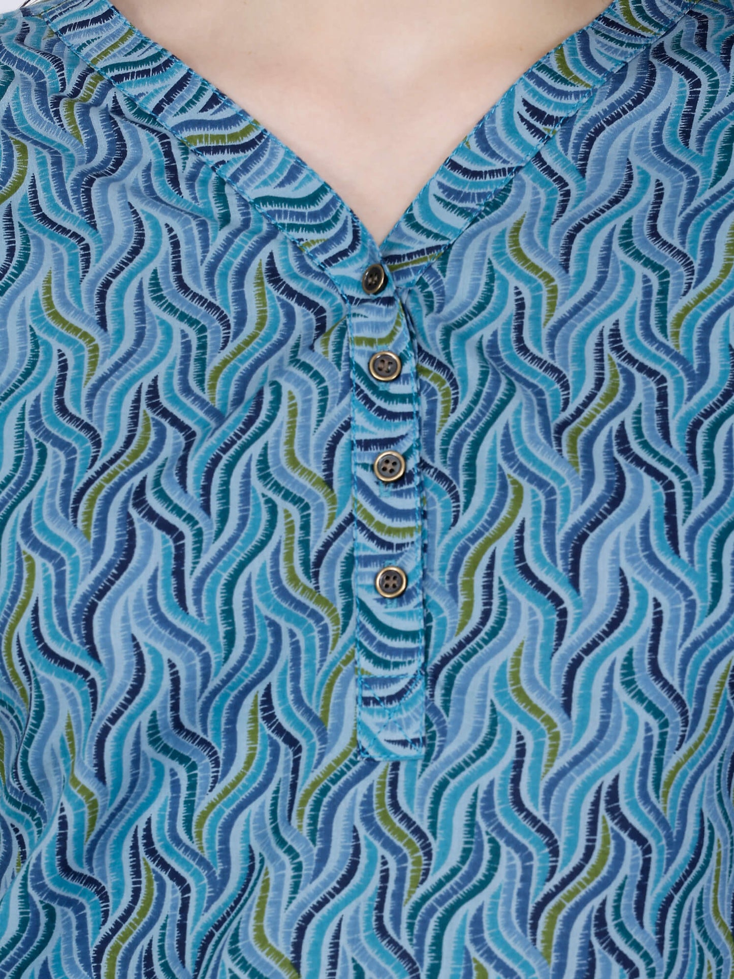 V-neck Brass Button Detailing Close-Up on Blue Cotton Kurti