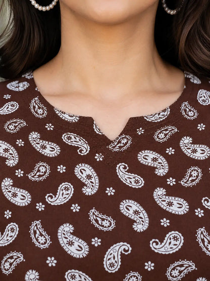 Close up neck design of Rabric brown paisley cotton short top featuring stylish V neck detailing for women