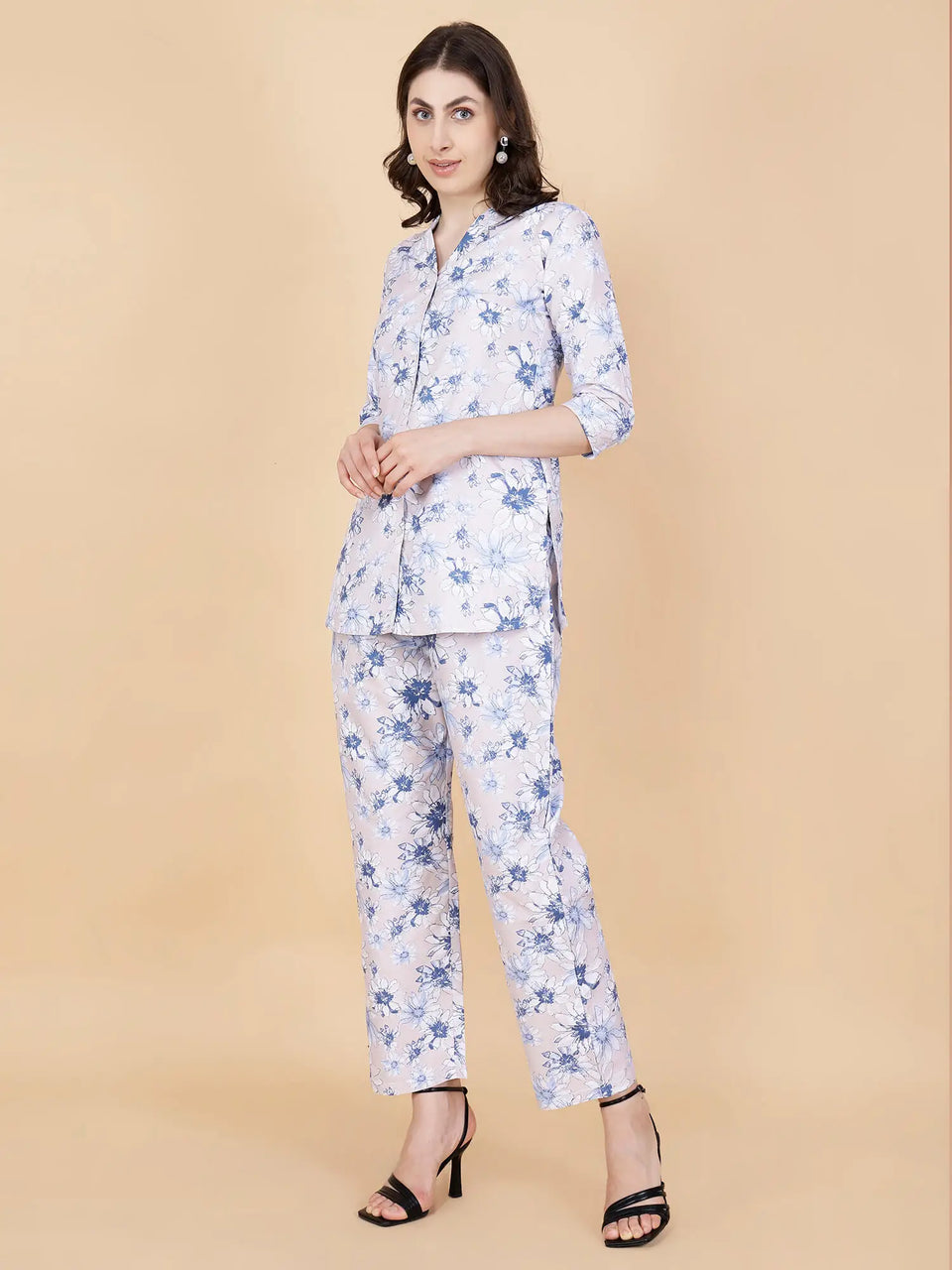 Side pocket detailing on pant of Rabric co-ord set