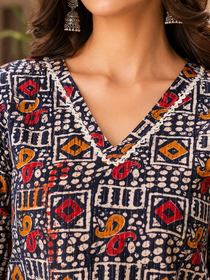 Closeup of stylish V neck design on Rabric navy blue cotton printed kurti for women casual ethnic fashion