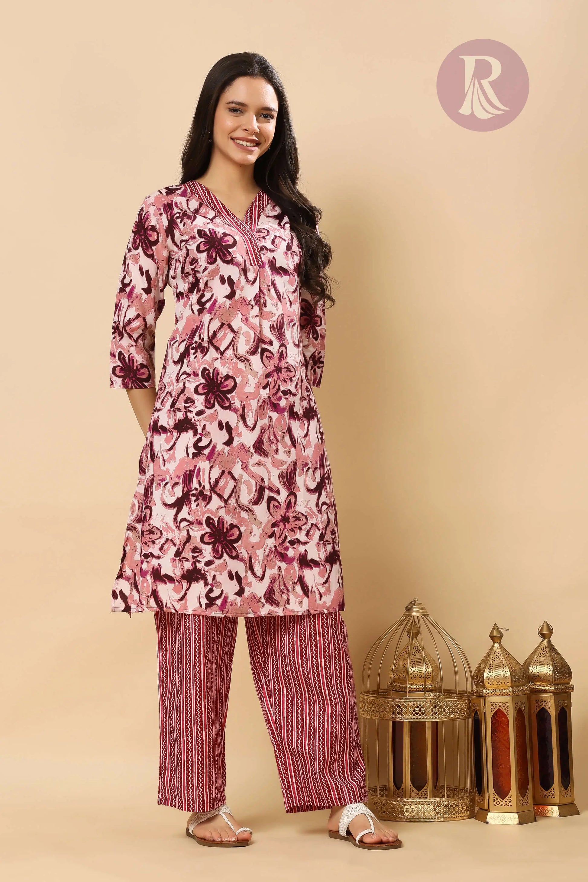 Side profile of women’s cotton slub printed kurta from Rabric, ideal for office and daily wear