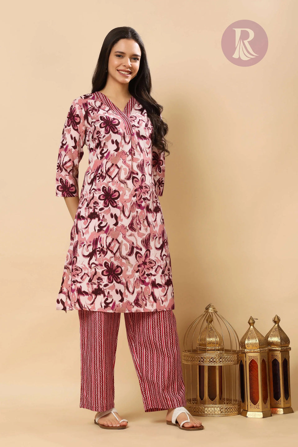 Side profile of women’s cotton slub printed kurta from Rabric, ideal for office and daily wear