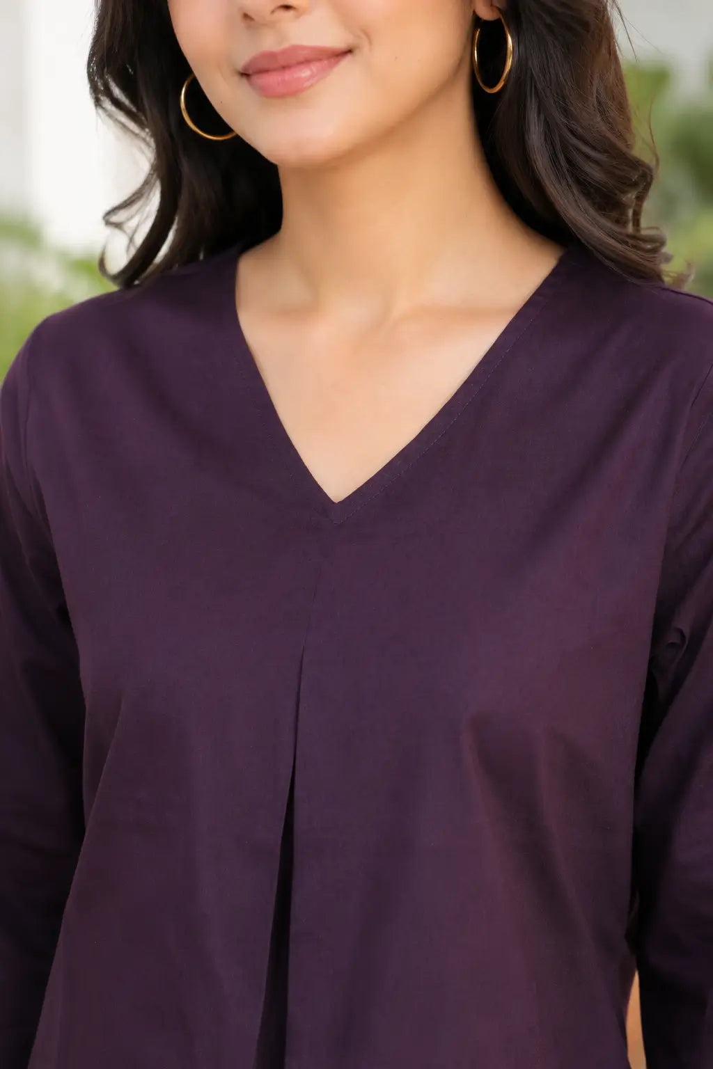 Close-up of Rabric dark plum solid cotton co-ord set V-neck design with front pleat detail for women