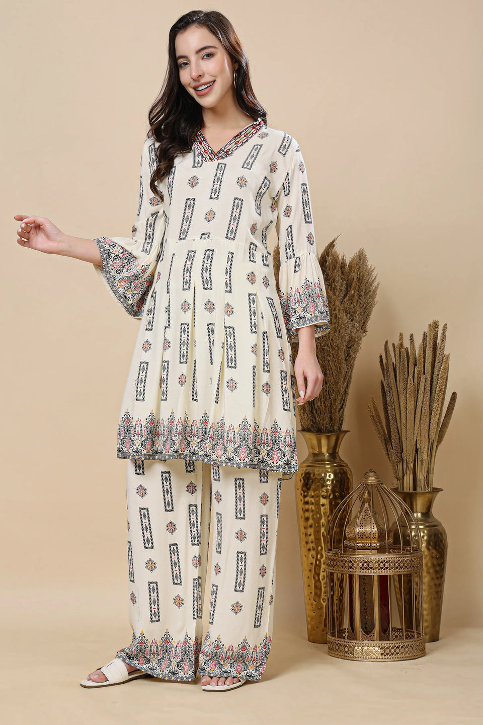 Matching cotton pants in women co-ord set