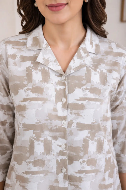 Close-up collar neck design of Rabric blue glace cotton women’s night suit shirt with button-down front