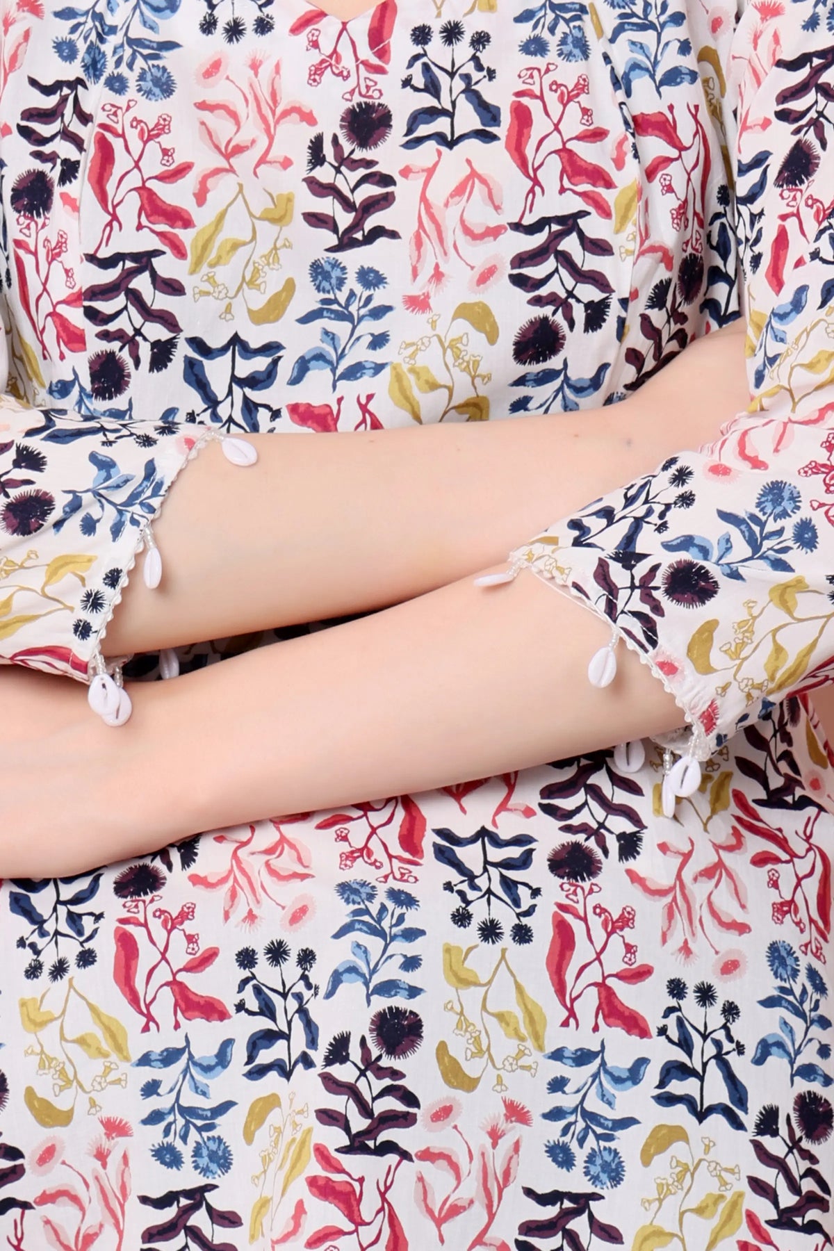 RABRIC ivory multicolour floral pure cotton short kurti sleeve and decorative trim close-up