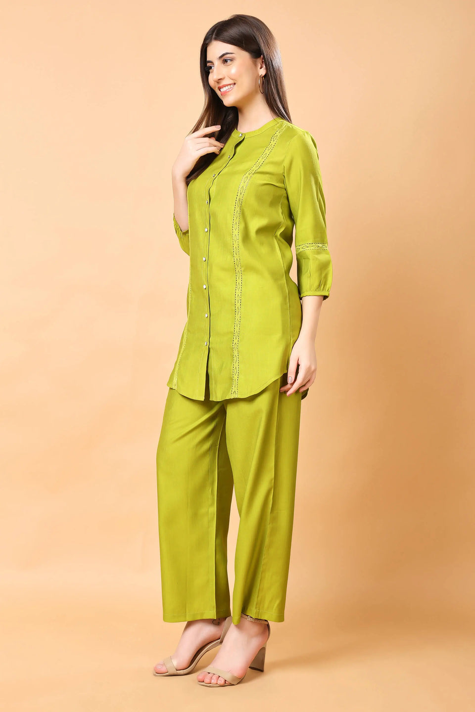 Side Pocket Detail on Lime Green Pants