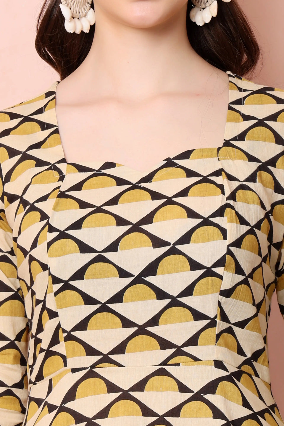 RABRIC mustard cream and black pure cotton short kurti sweetheart neckline and geometric print close-up