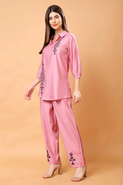 Comfortable Vertican fabric women’s co-ord set with side pocket