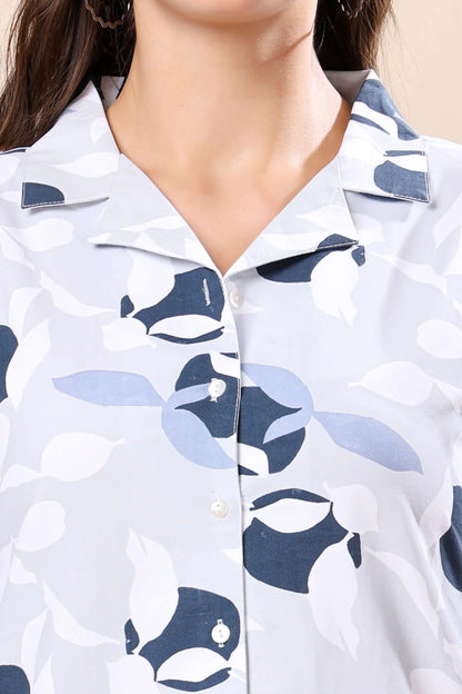 Close-up of soft Glace Cotton fabric with floral print details