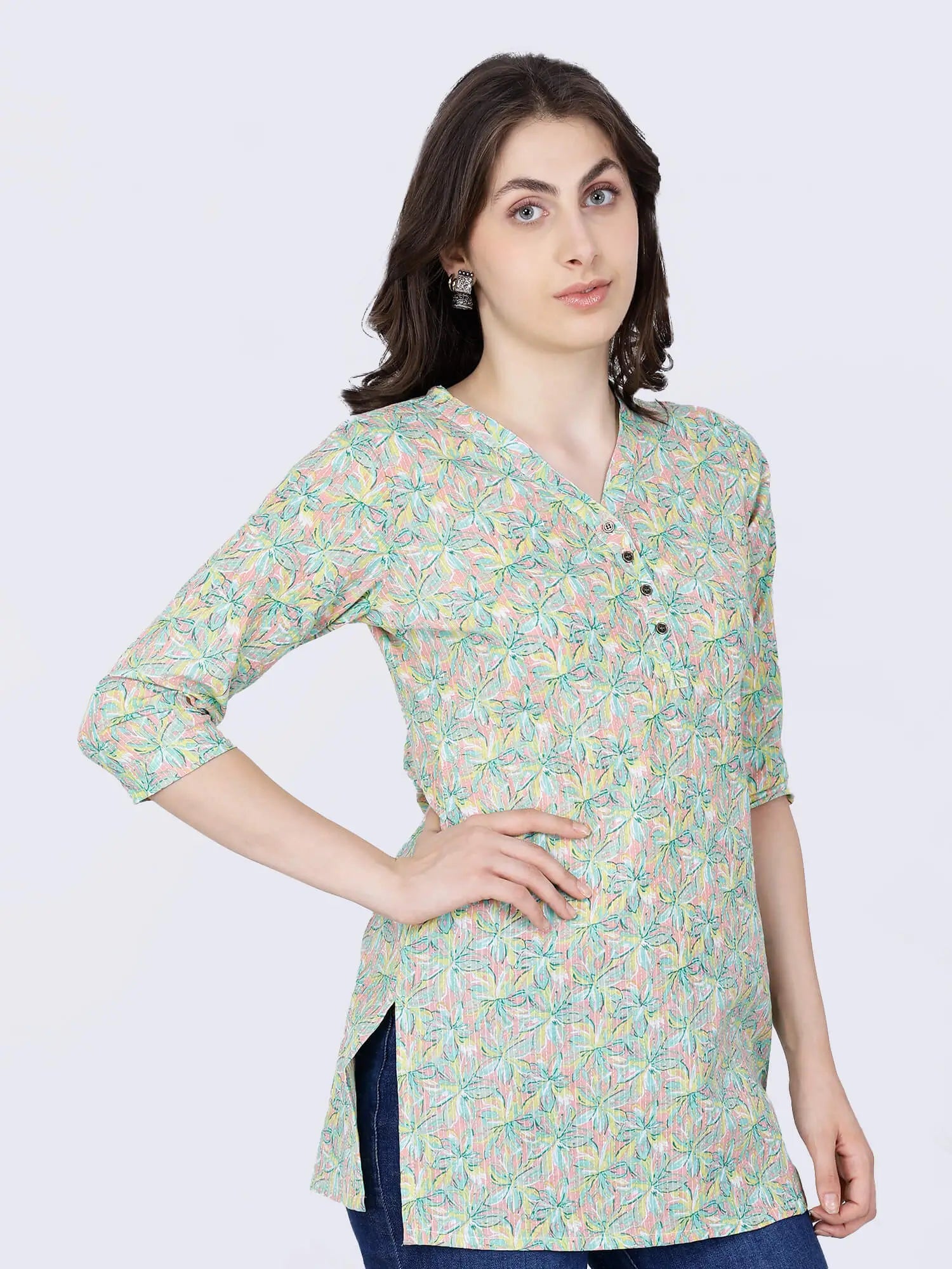 Model wearing Rabric Premium Cotton Floral Short Kurti