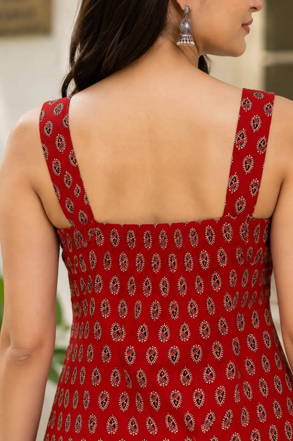 Closeup back design of Rabric red cotton sleeveless short top showcasing elasticated back panel and all-over ethnic paisley print pattern.