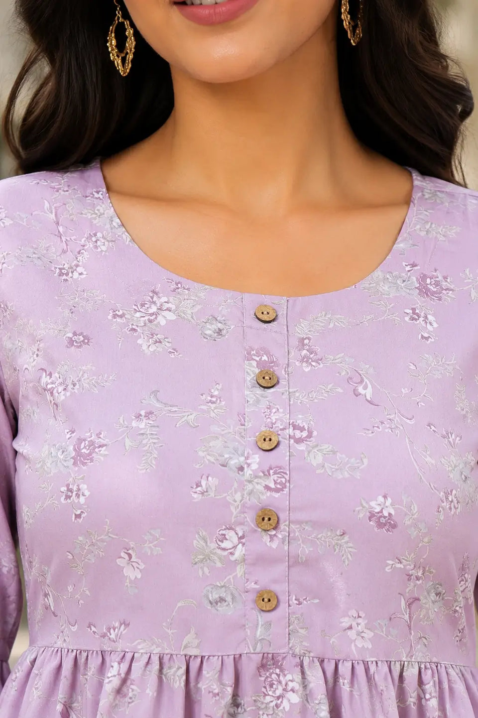 Close up round neck button detailing on lavender floral cotton short top for women by Rabric