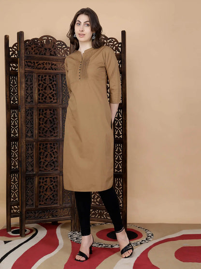 Round neck and pintuck embroidery detail on Rabric women’s kurti