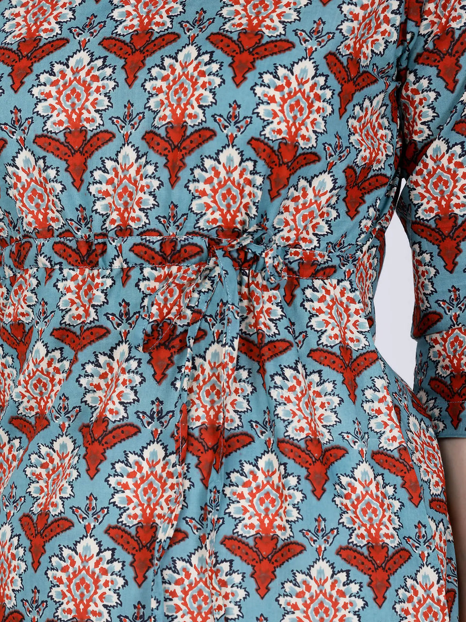 Close-up of V-neck design on Premium Red & Blue Short Kurti
