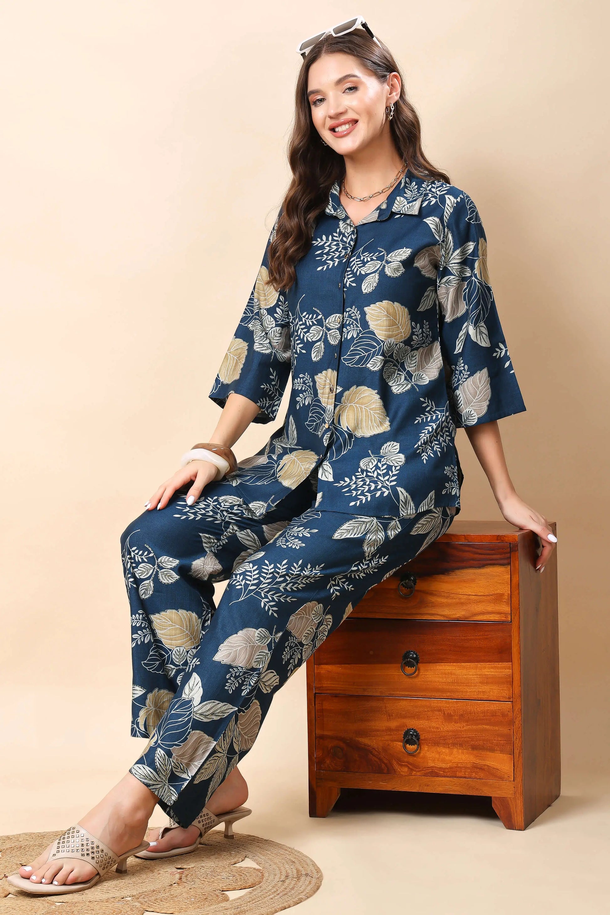 Golden button detailing on Rabric premium co-ord set top