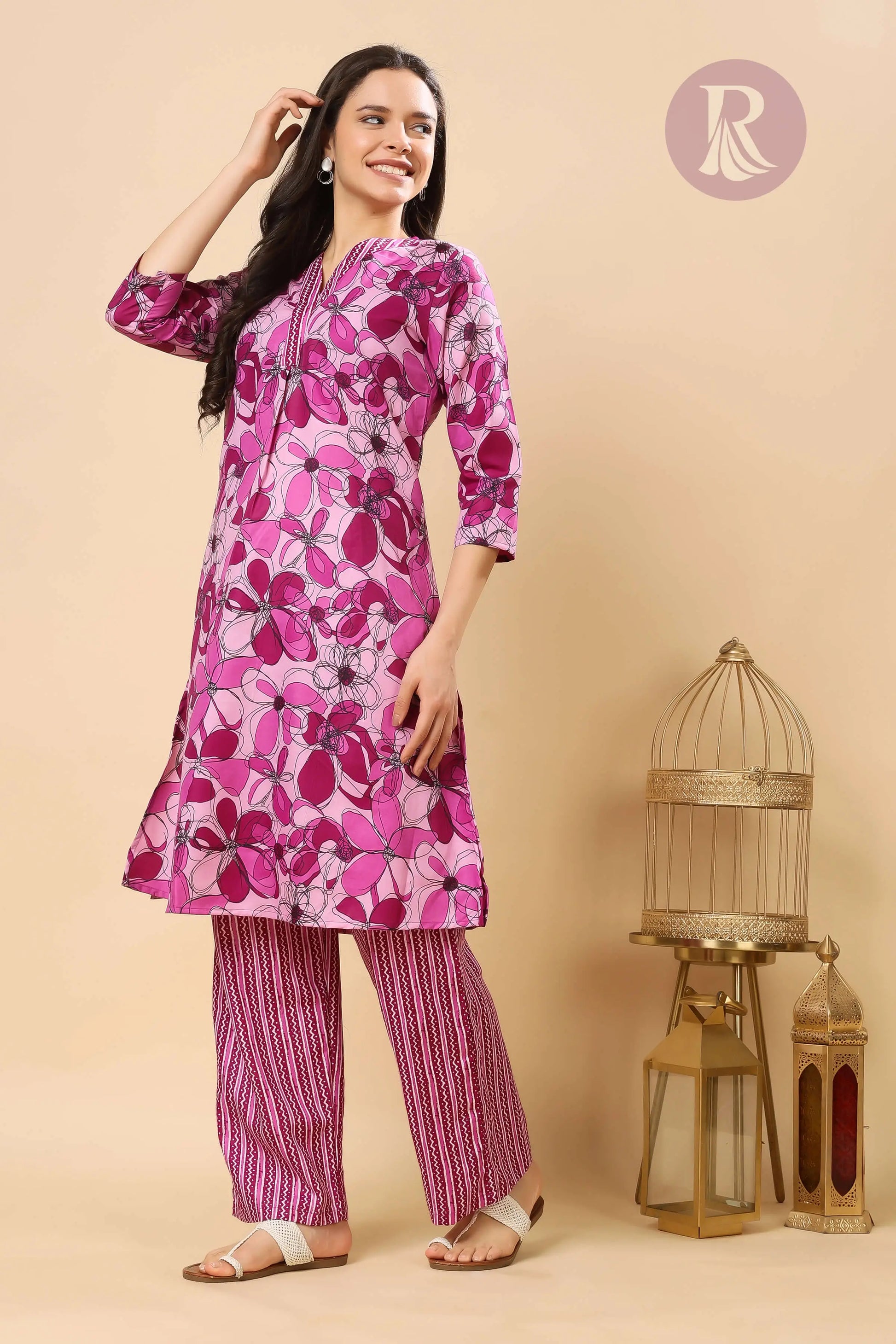 Breathable cotton slub fabric texture – floral kurta set for women