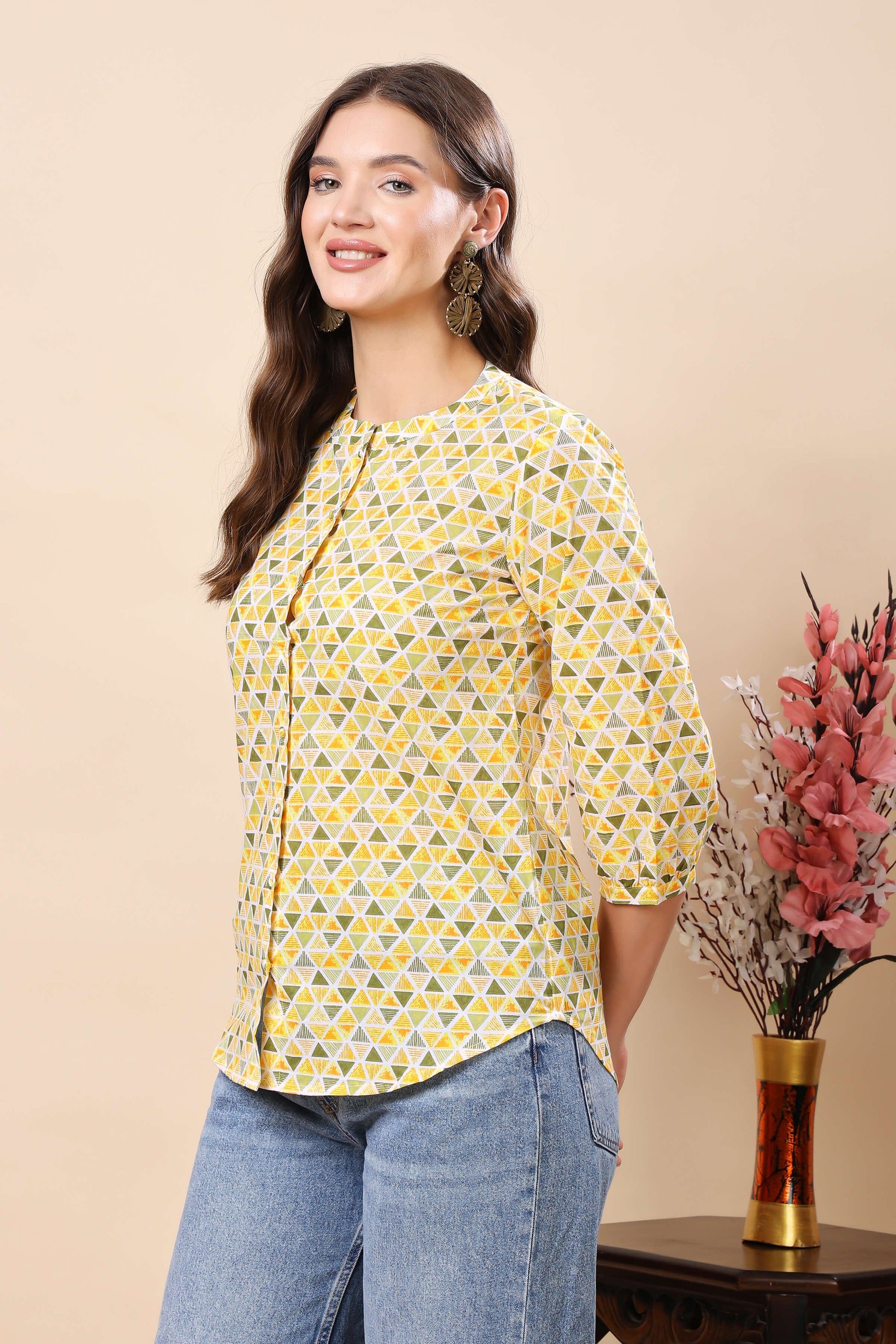 Trendy Shirt Style Short Top with 3/4 Sleeves for Women