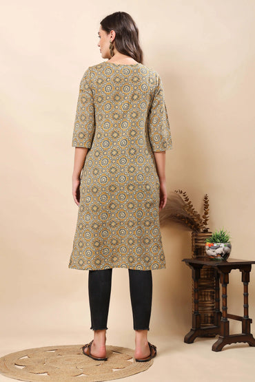 Back design of Rabric ethnic long cotton kurti