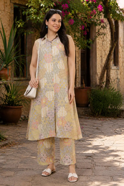 Stylish RABRIC summer casual printed co-ord set for women with sleeveless kurta and pants