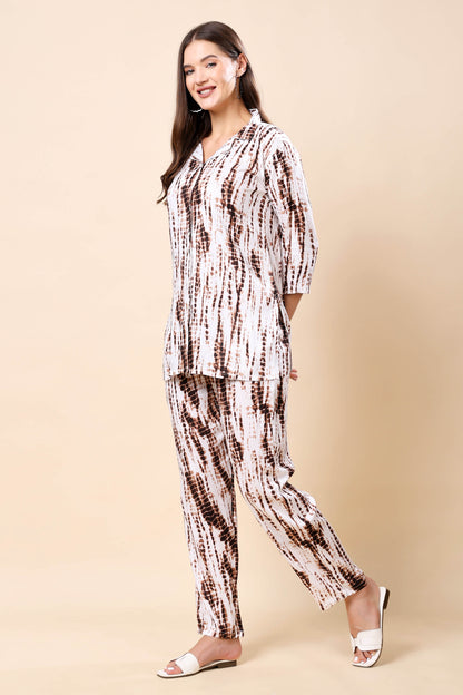 Comfortable travelwear co-ord set in tie-dye print by Rabric