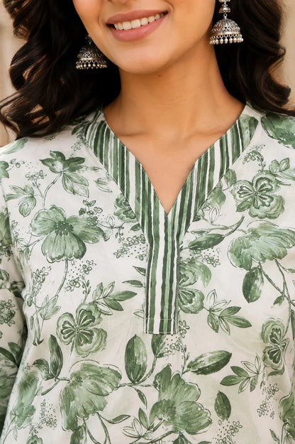 Close up of V neck design on women green floral cotton kurta by Rabric