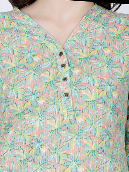 Close-up of V-neck with brass buttons on cotton kurti