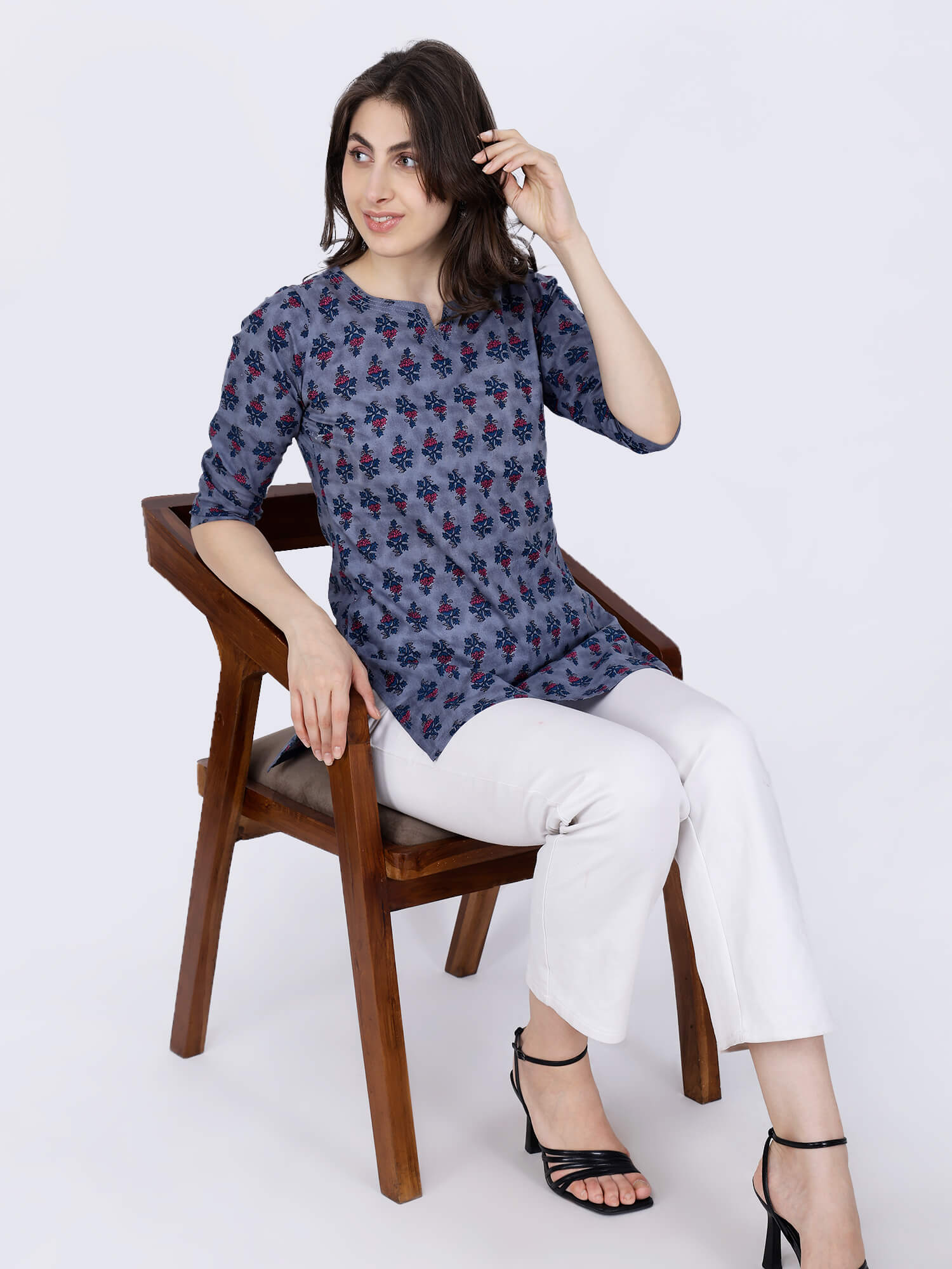 Rabric Women’s Casual Cotton Short Top styled with jeans
