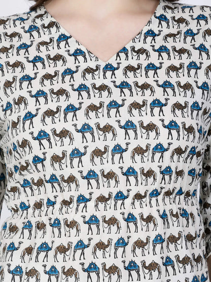 Close-up of V Neck and Elastic Waist Kurti Detailing by Rabric