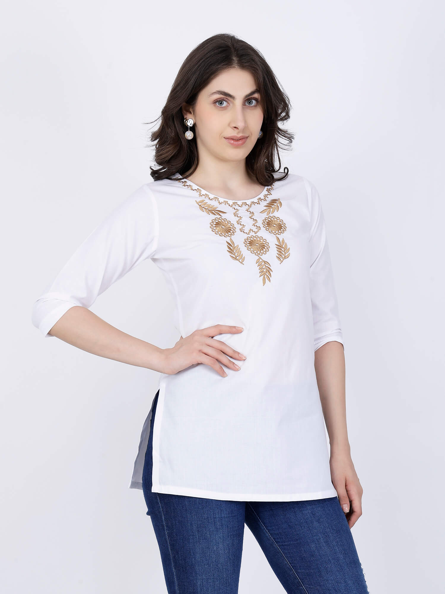 Side View of Rabric White Poplin Cotton Short Kurti