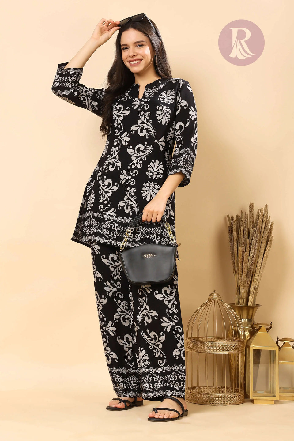 Women’s printed co-ord set with right-side pocket in vertican silk pants